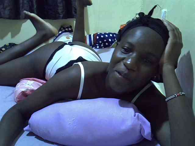sexxy-maya1 webcam