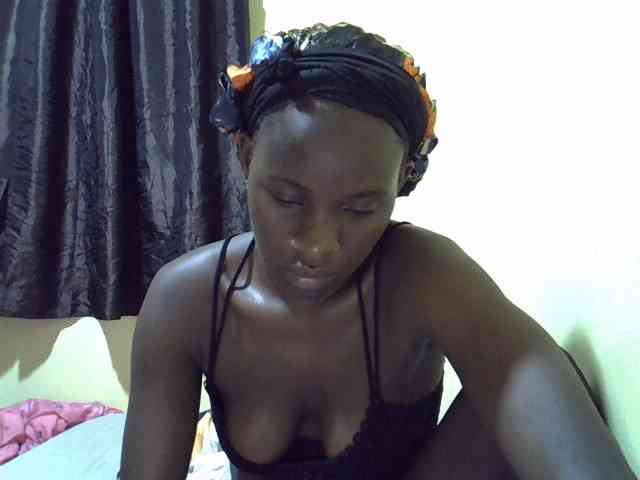sexxy-maya1 webcam