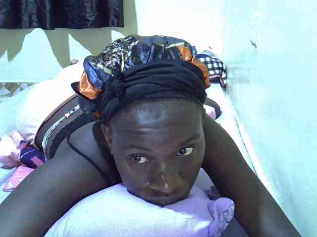 sexxy-maya1 webcam