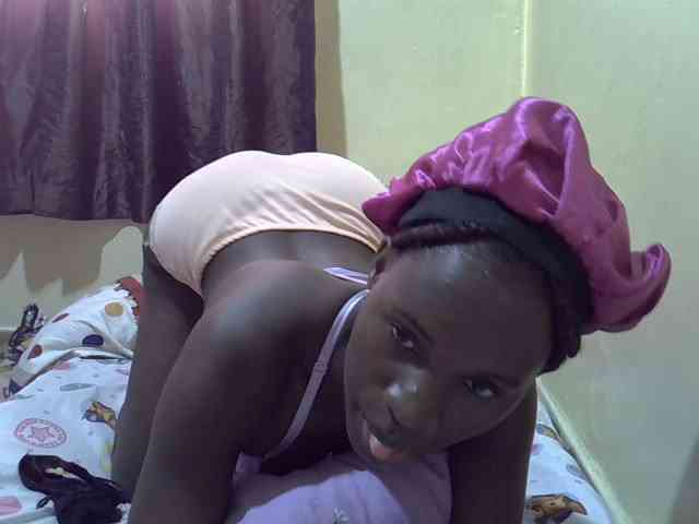 sexxy-maya1 webcam