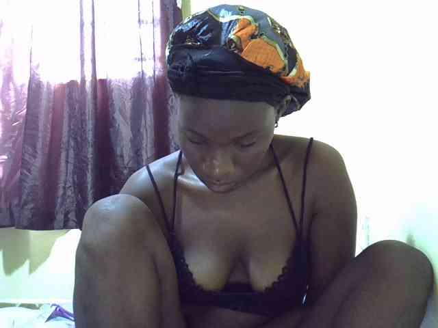 sexxy-maya1 webcam