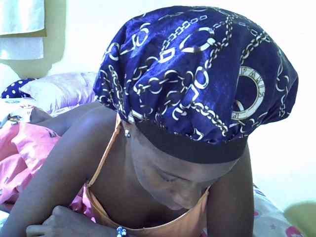 sexxy-maya1 webcam