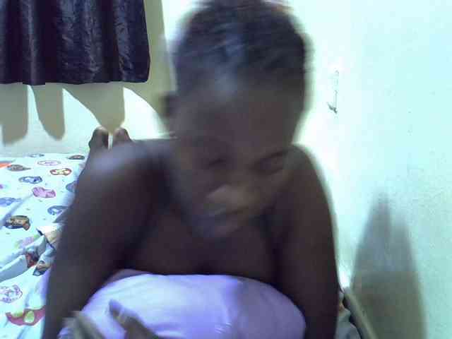 sexxy-maya1 webcam