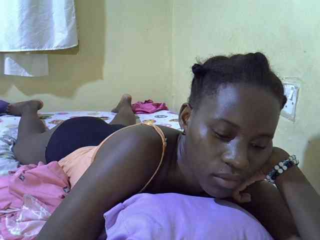 sexxy-maya1 webcam