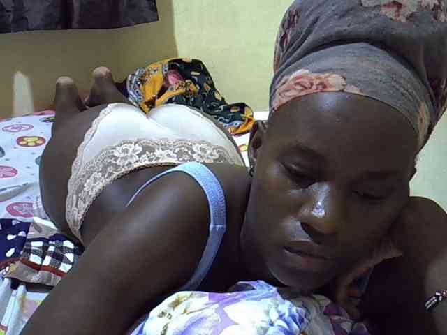 sexxy-maya1 webcam