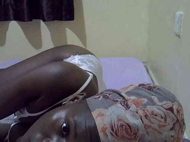 sexxy-maya1 webcam