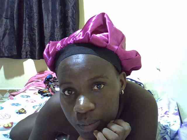 sexxy-maya1 webcam