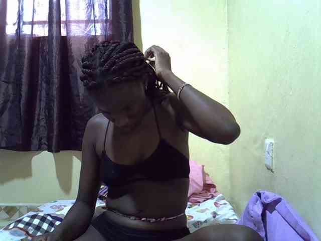 sexxy-maya1 webcam