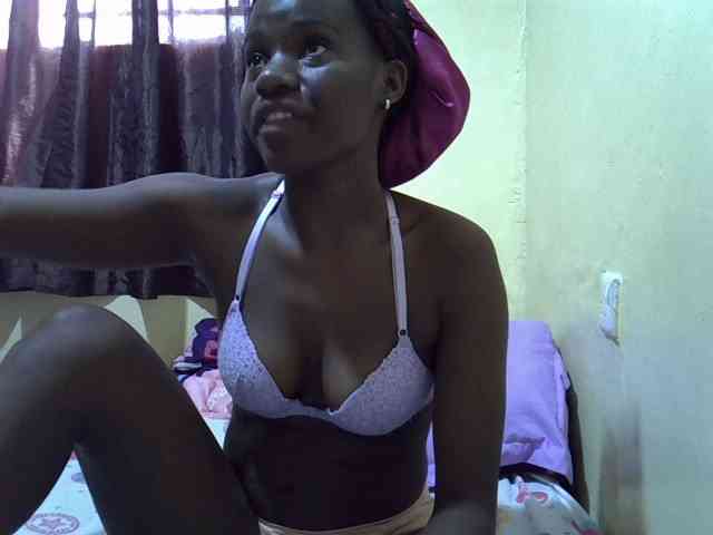 sexxy-maya1 webcam