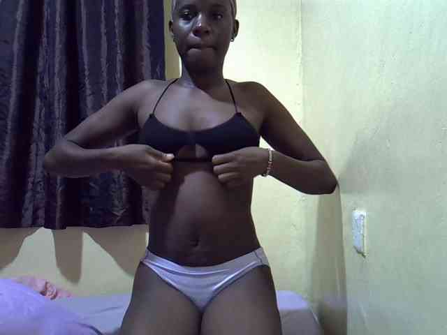 sexxy-maya1 webcam