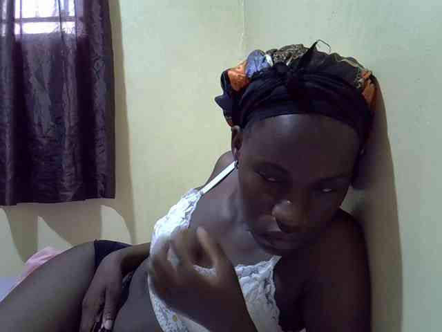 sexxy-maya1 webcam