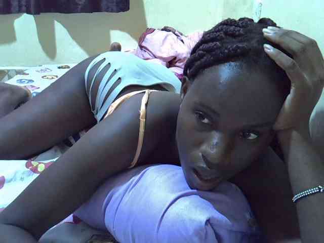 sexxy-maya1 webcam