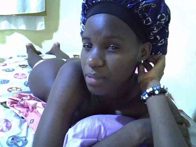sexxy-maya1 webcam