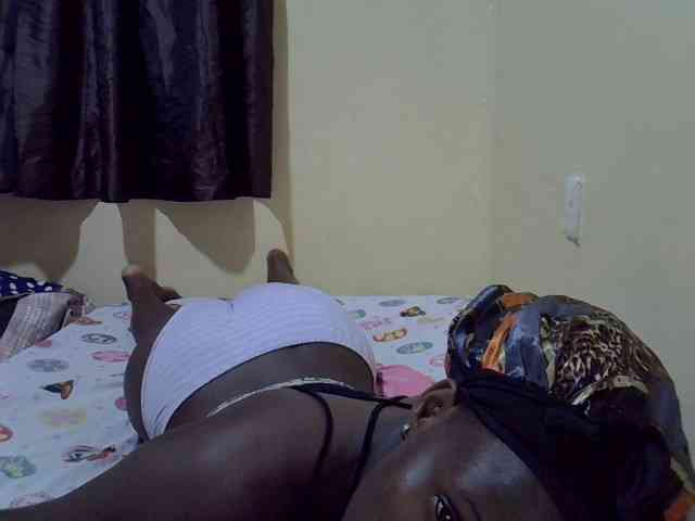 sexxy-maya1 webcam