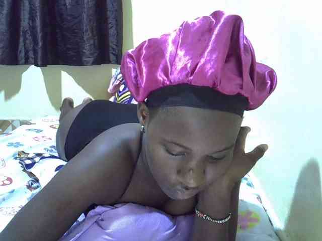 sexxy-maya1 webcam