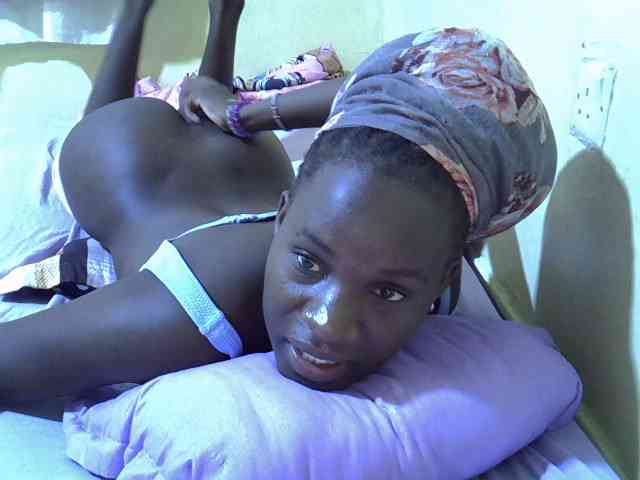 sexxy-maya1 webcam
