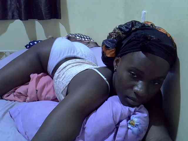sexxy-maya1 webcam
