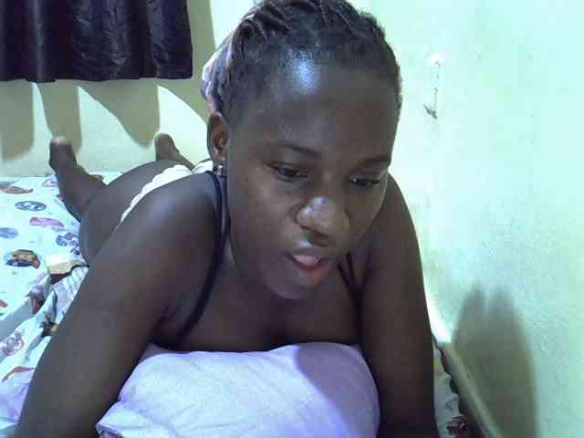 sexxy-maya1 webcam
