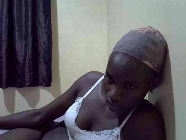 sexxy-maya1 webcam