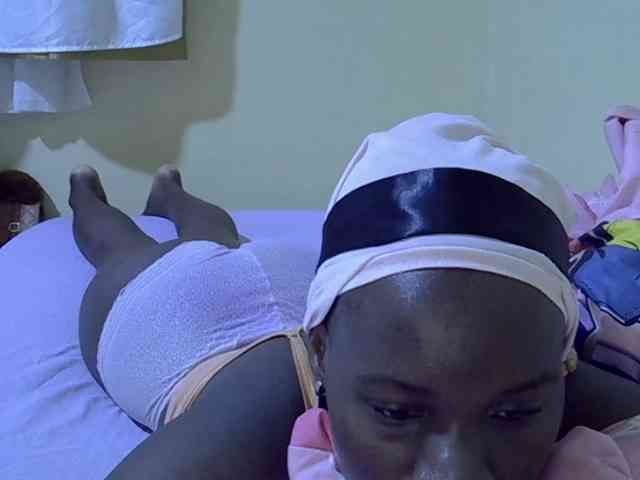 sexxy-maya1 webcam