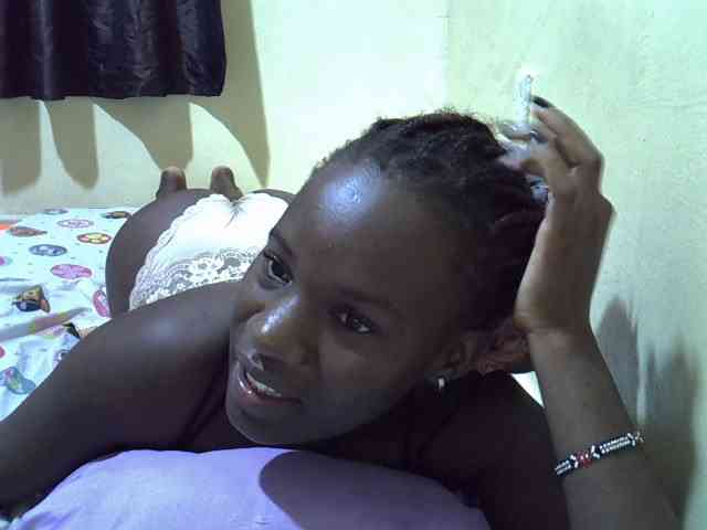 sexxy-maya1 webcam