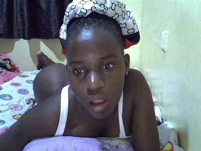 sexxy-maya1 webcam