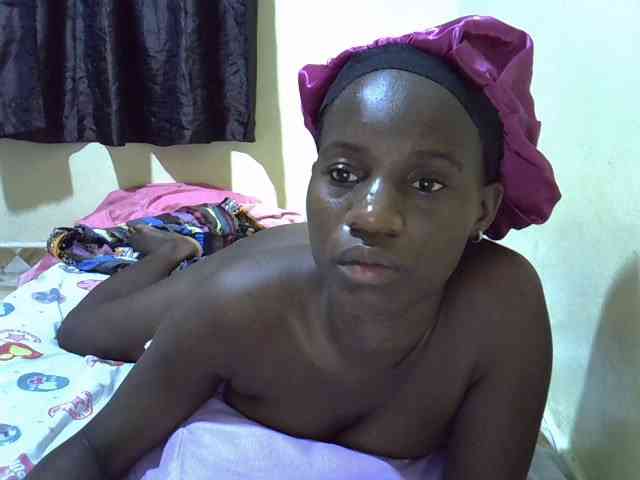 sexxy-maya1 webcam