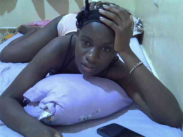 sexxy-maya1 webcam