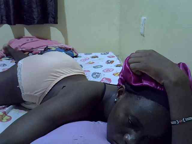 sexxy-maya1 webcam