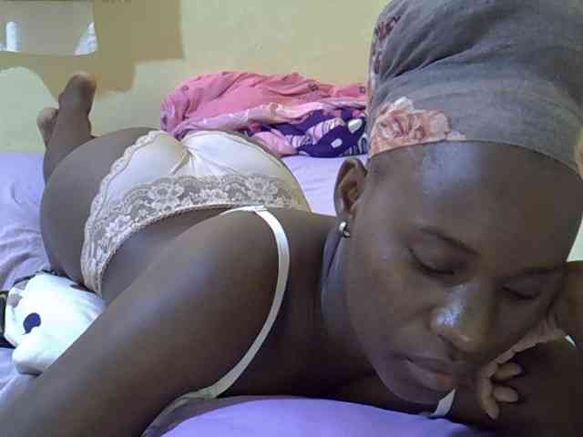 sexxy-maya1 webcam