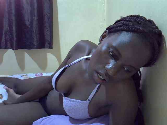 sexxy-maya1 webcam
