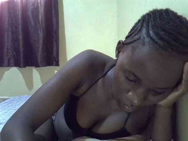 sexxy-maya1 webcam