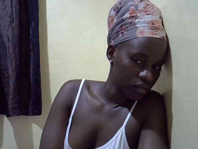 sexxy-maya1 webcam