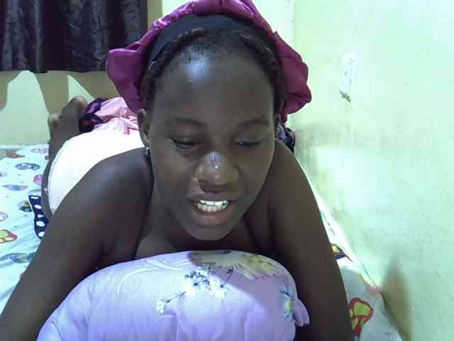 sexxy-maya1 webcam