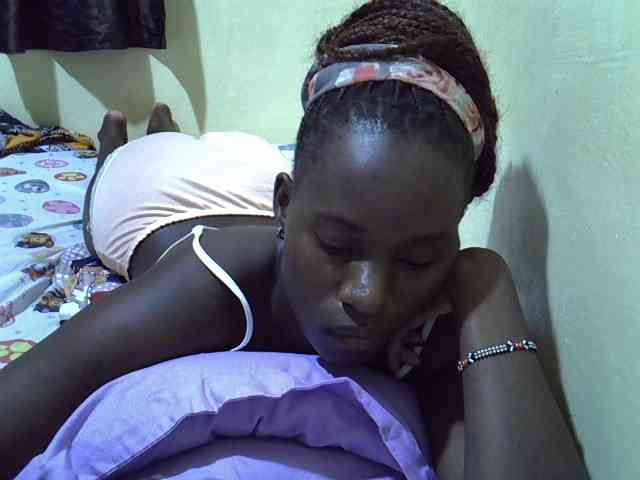 sexxy-maya1 webcam