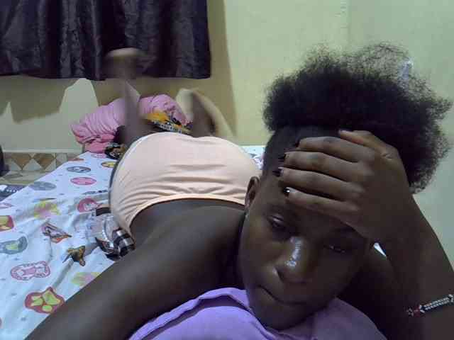 sexxy-maya1 webcam