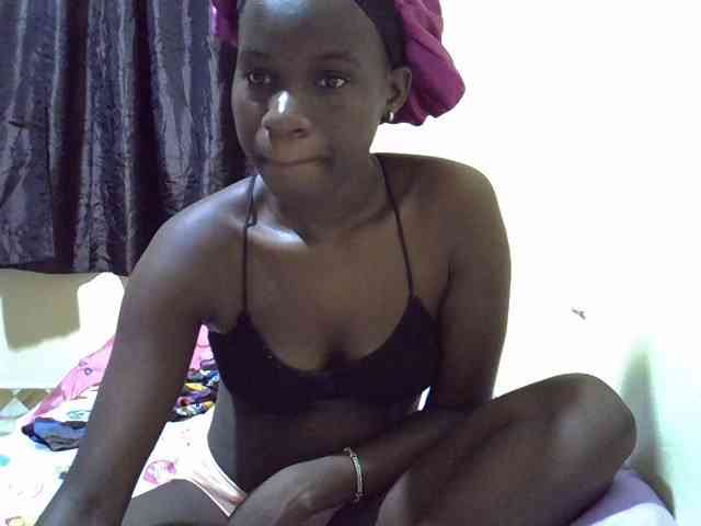 sexxy-maya1 webcam