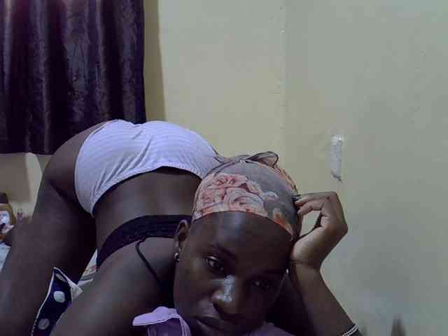 sexxy-maya1 webcam