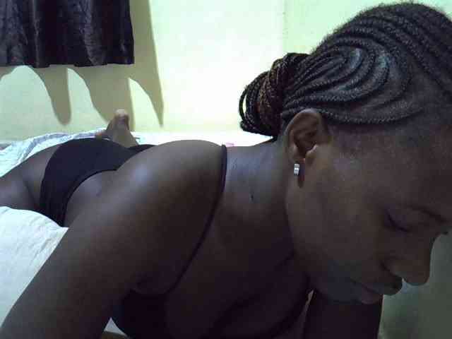sexxy-maya1 webcam