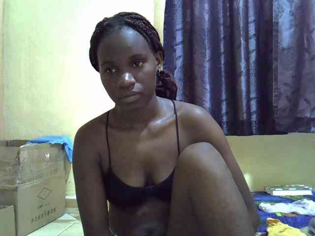 sexxy-maya1 webcam
