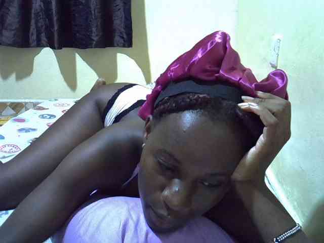 sexxy-maya1 webcam