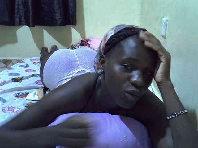 sexxy-maya1 webcam