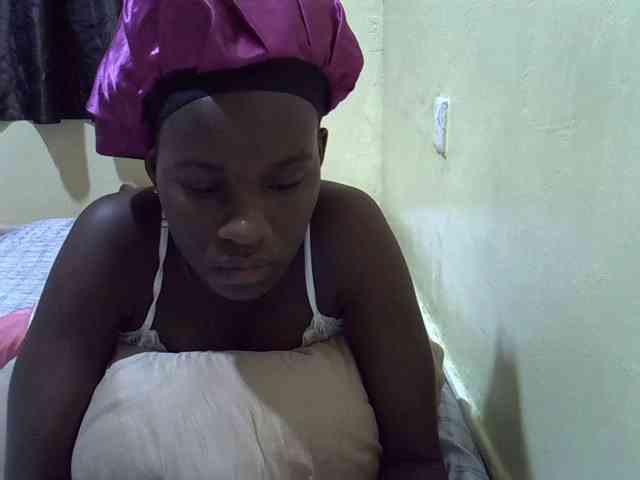 sexxy-maya1 webcam