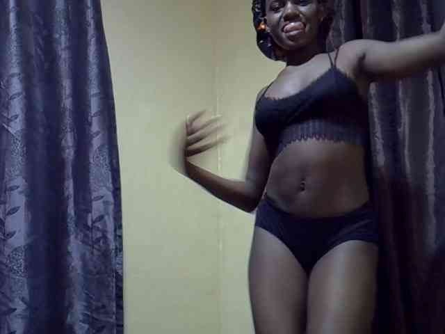 sexxy-maya1