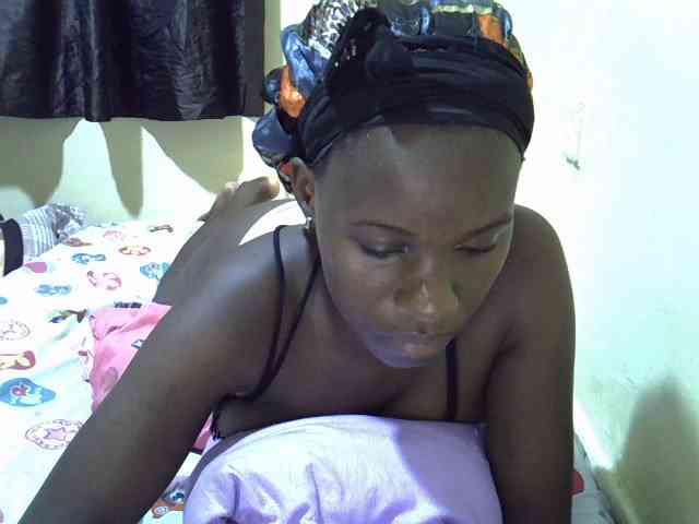 sexxy-maya1 webcam