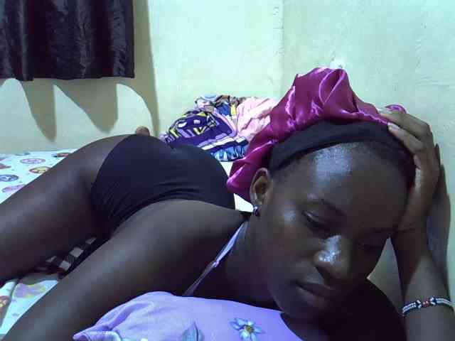 sexxy-maya1 webcam