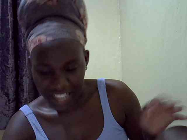 sexxy-maya1 webcam