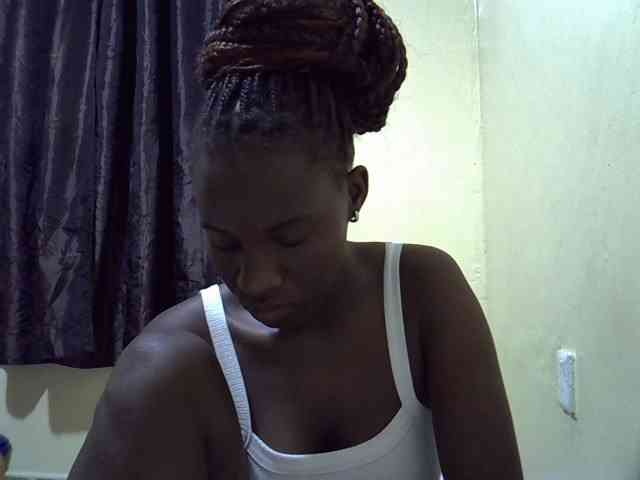 sexxy-maya1 webcam
