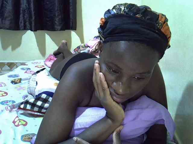 sexxy-maya1 webcam
