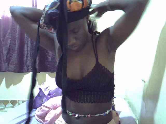 sexxy-maya1 webcam